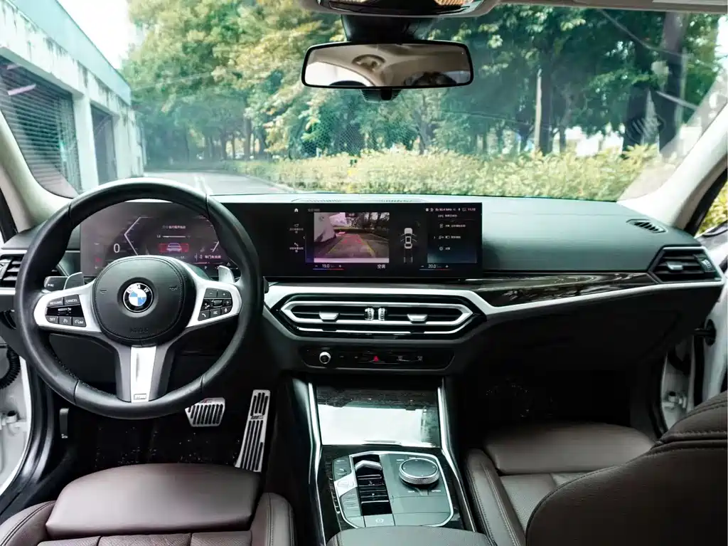BMW 3 Series — миниатюра 12