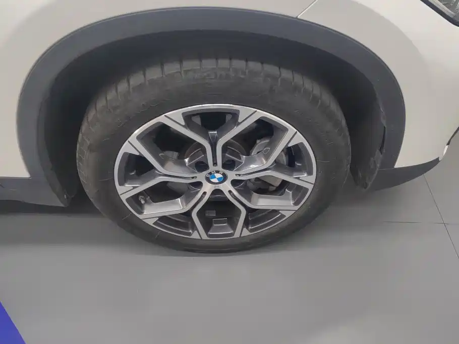 BMW X1 — миниатюра 6
