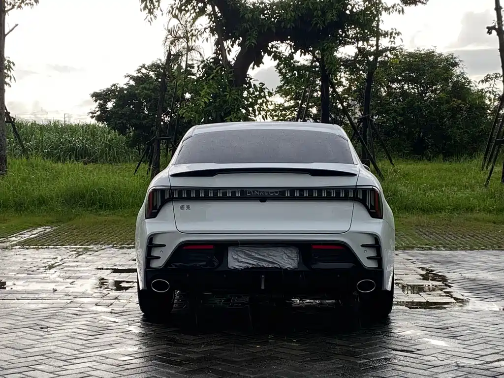 Lynk & Co 03 — миниатюра 22