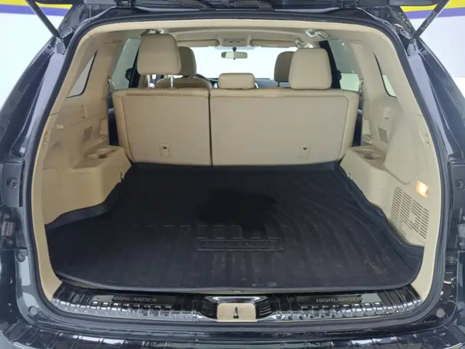 Toyota Highlander — миниатюра 4