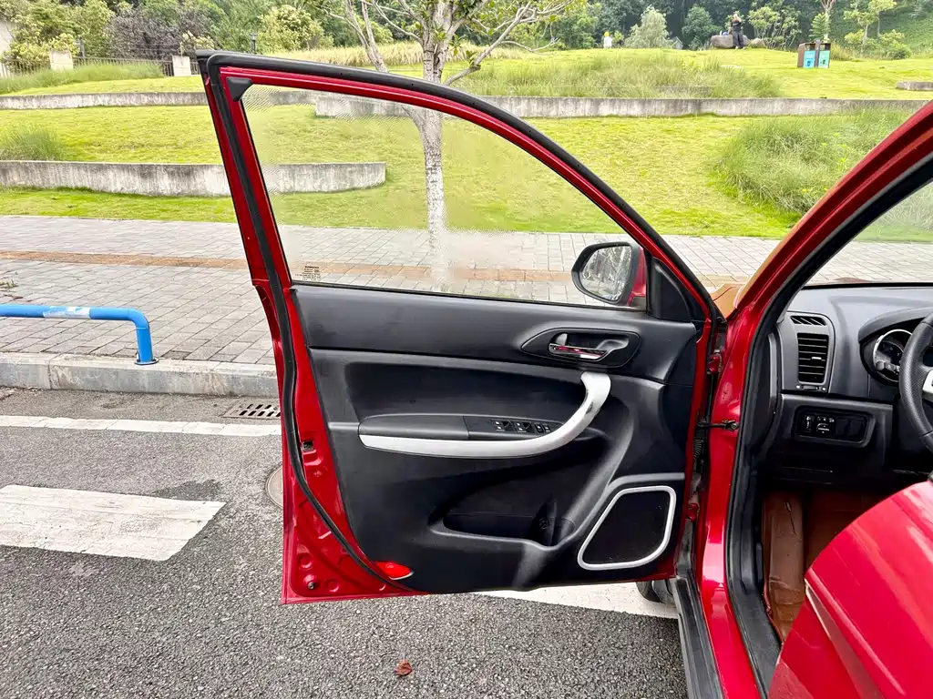 Changan CS35 — миниатюра 7
