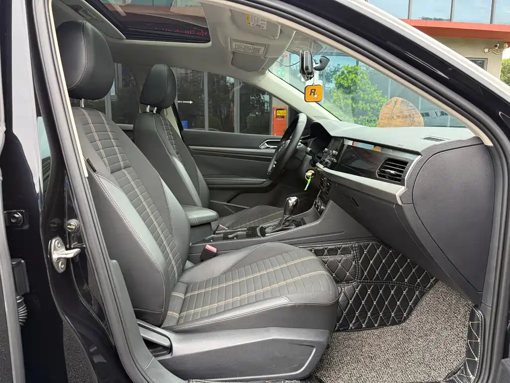 Volkswagen Lavida — миниатюра 13