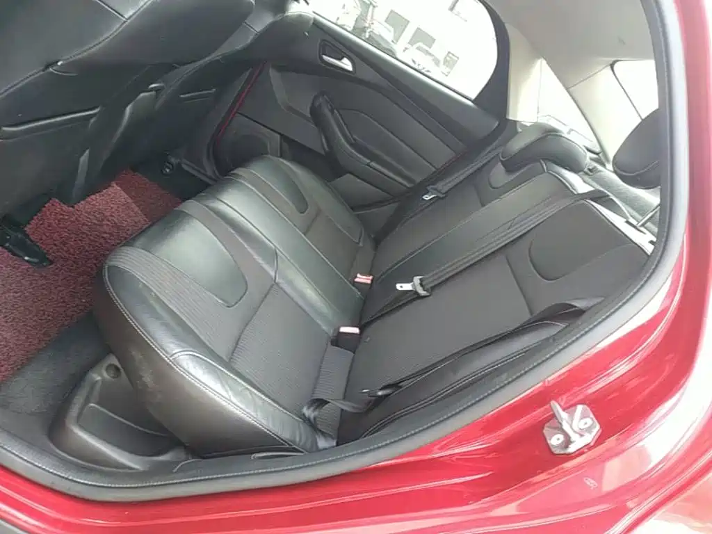 Ford Focus — миниатюра 17