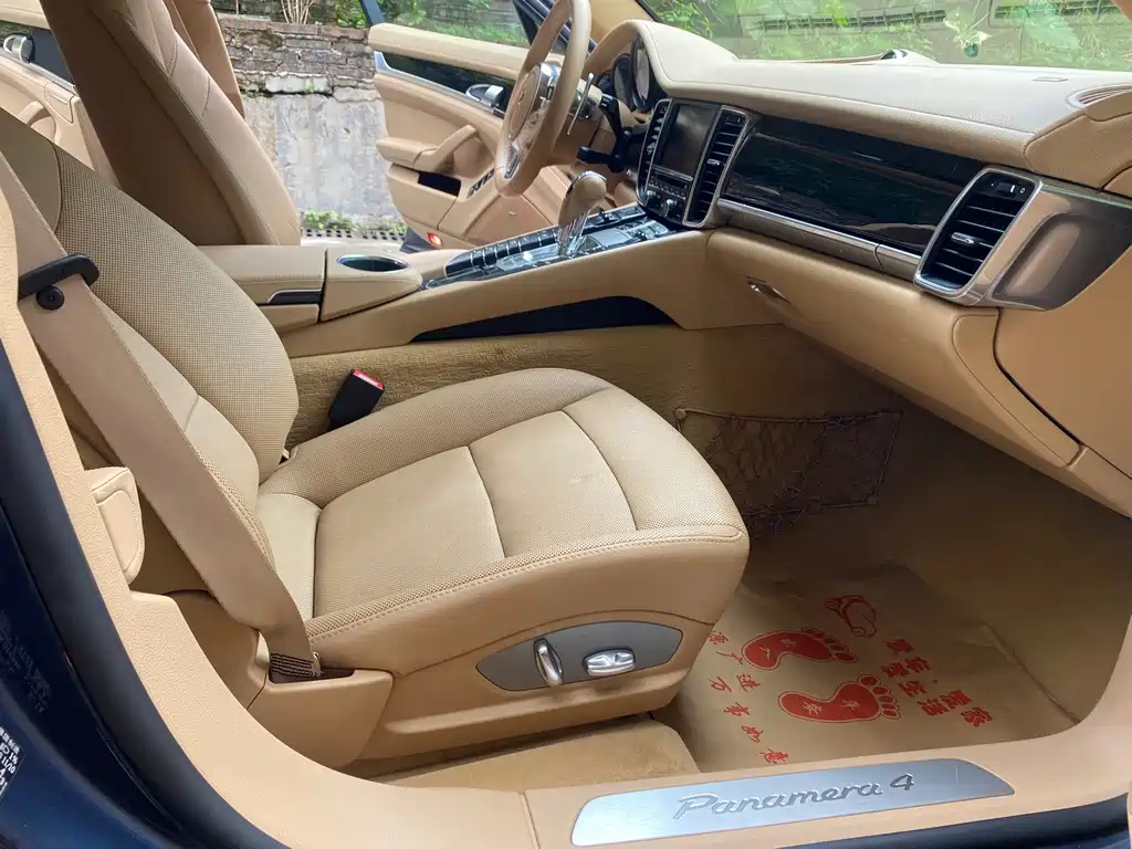 Porsche Panamera — миниатюра 10
