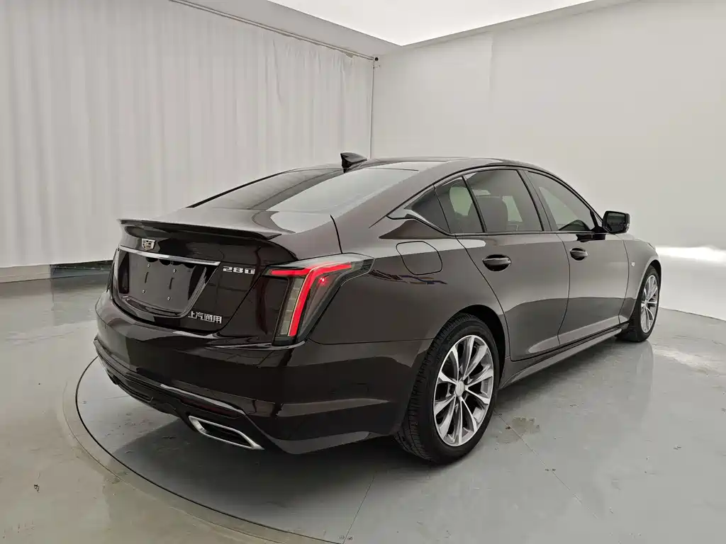 Cadillac CT5 — миниатюра 8