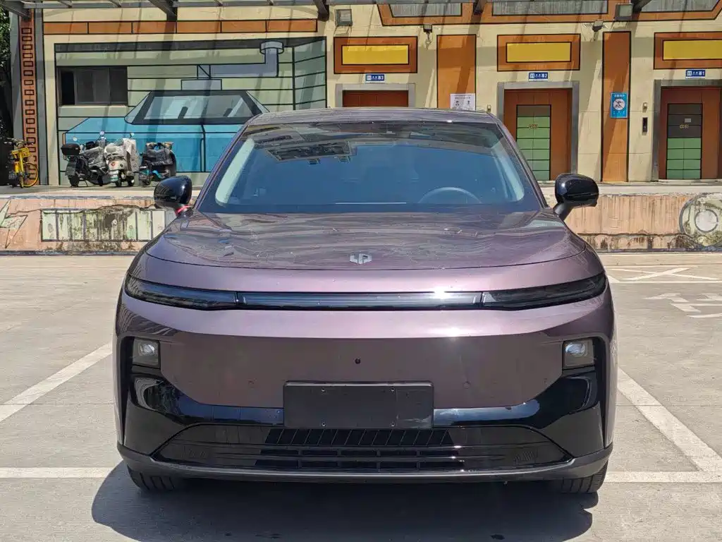 Leapmotor Leapmotor B10 — миниатюра 2