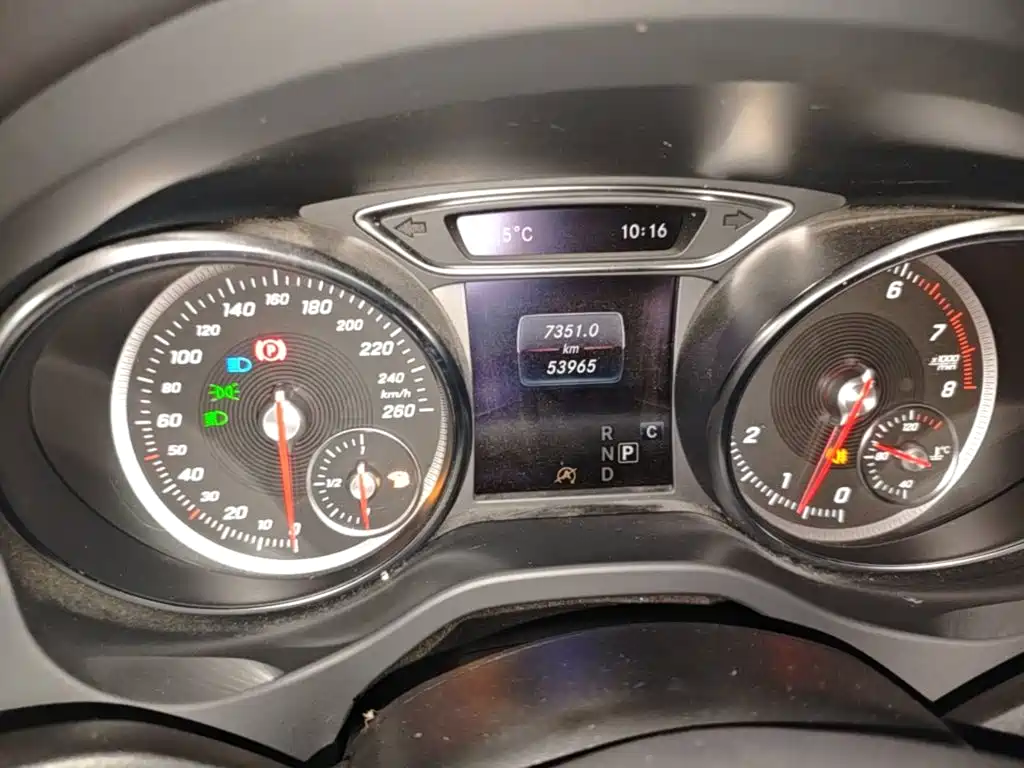 Mercedes-Benz GLA — миниатюра 12