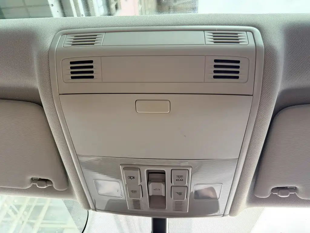 Volkswagen Golf — миниатюра 22