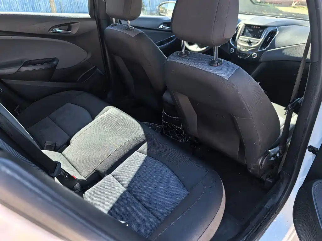Chevrolet Cruze — миниатюра 9