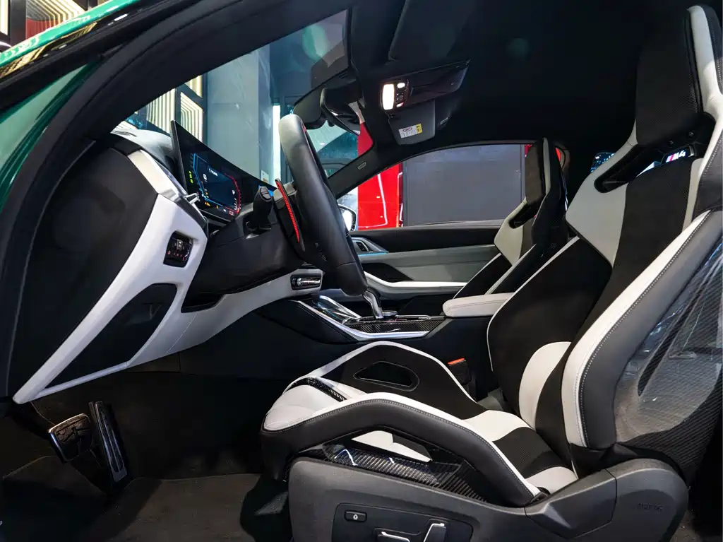 BMW M4 — миниатюра 24