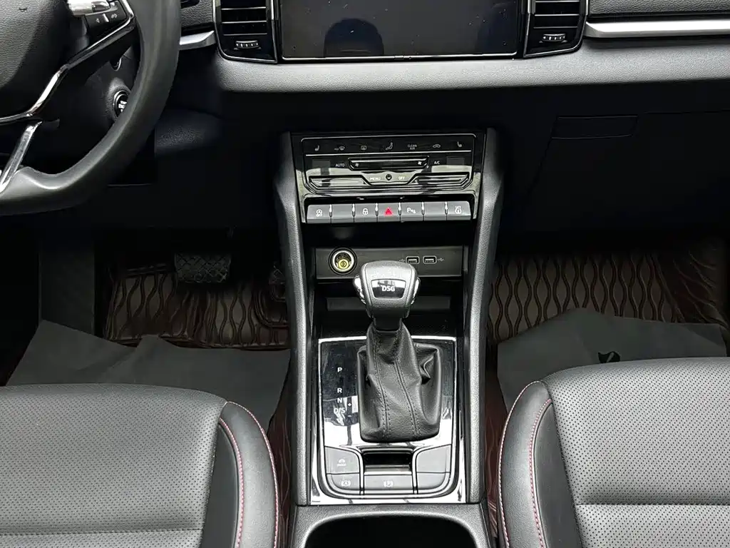 Skoda Karoq — миниатюра 6