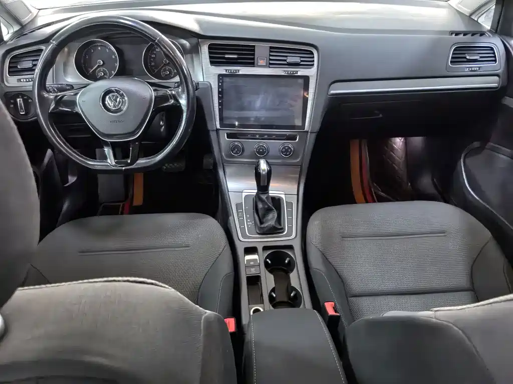 Volkswagen Golf — миниатюра 8