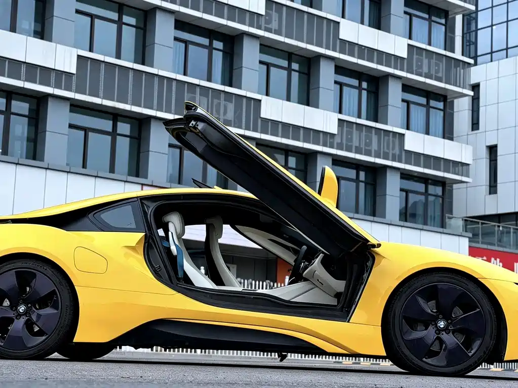 BMW i8 — миниатюра 7
