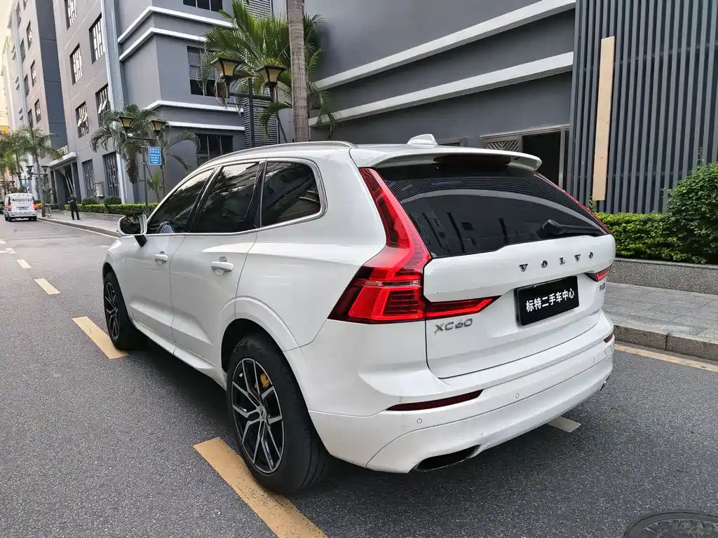 Volvo XC60 2018 T5
