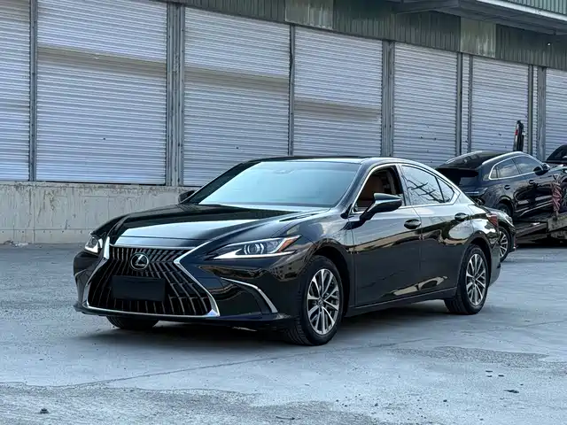 2024 Lexus ES
