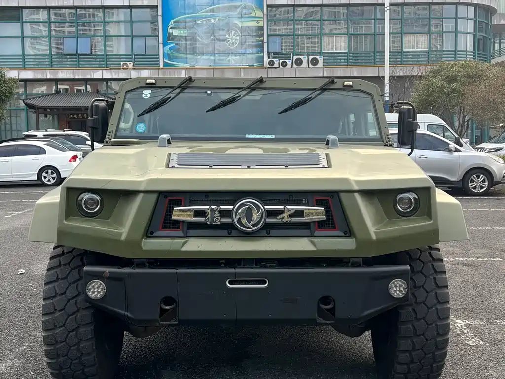 Dongfeng Рыцарь М50. — миниатюра 2