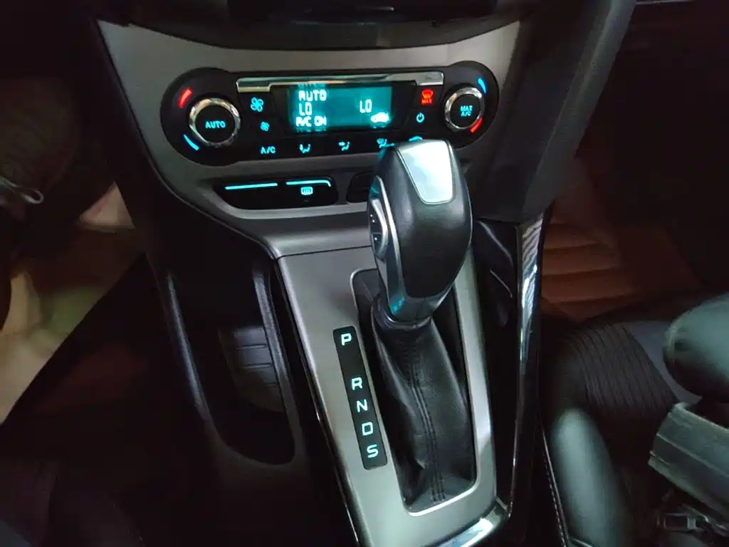 Ford Focus — миниатюра 14