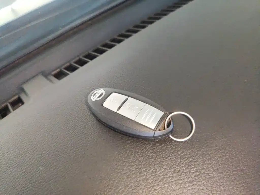Nissan Terra — миниатюра 9