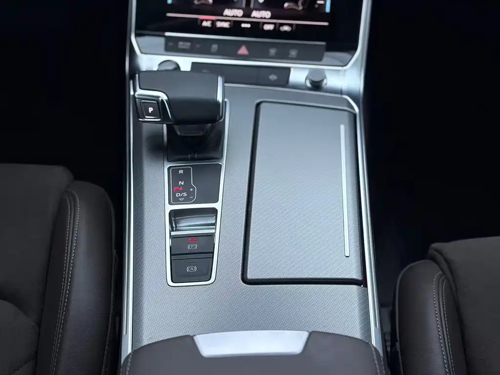 Audi A7L — миниатюра 17