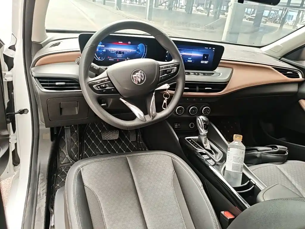 Buick Verano — миниатюра 10