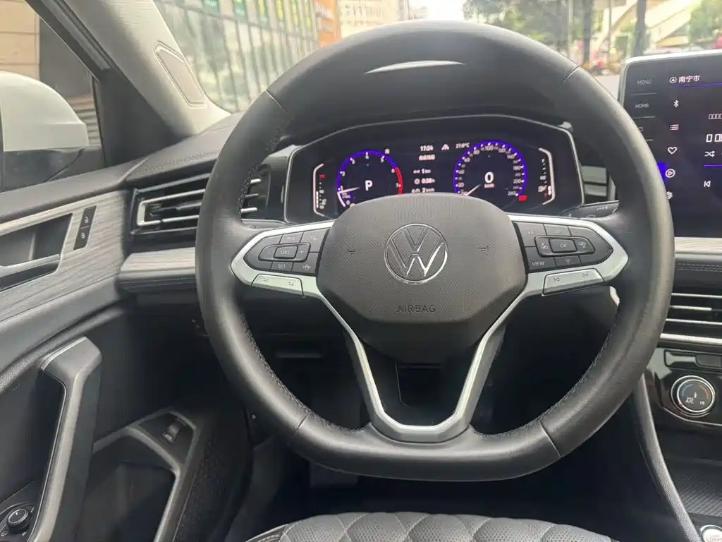 Volkswagen Sagitar — миниатюра 3