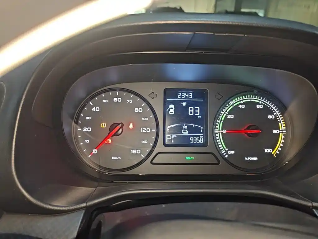 Roewe Clever — миниатюра 12