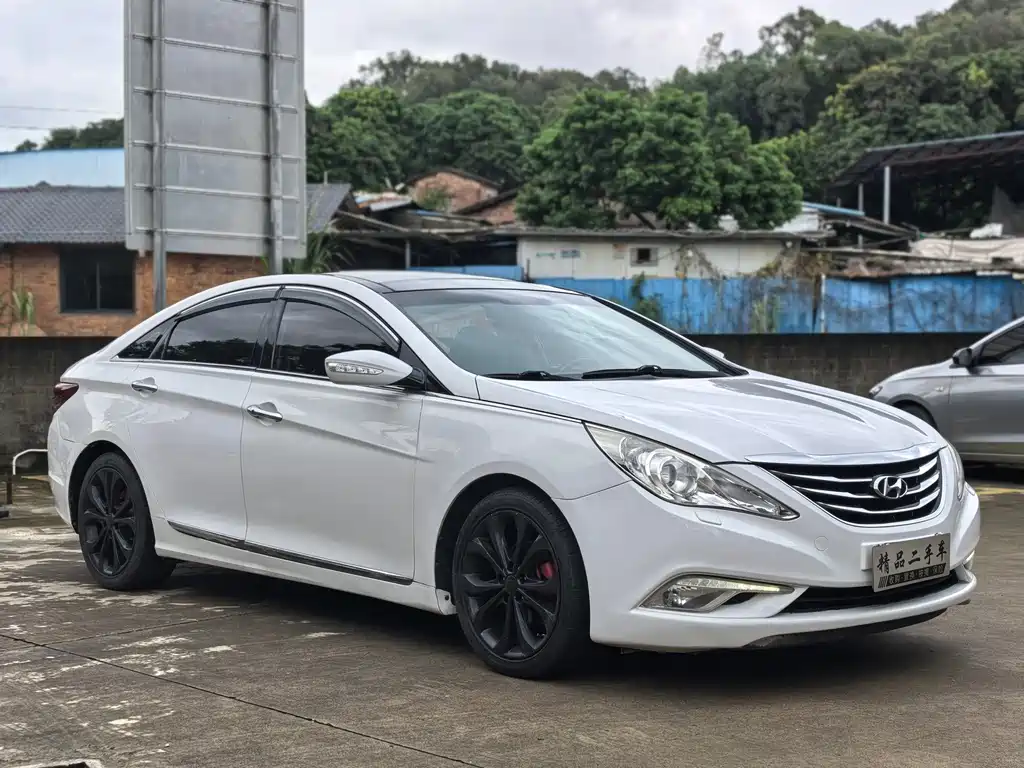 Hyundai Sonata — миниатюра 3