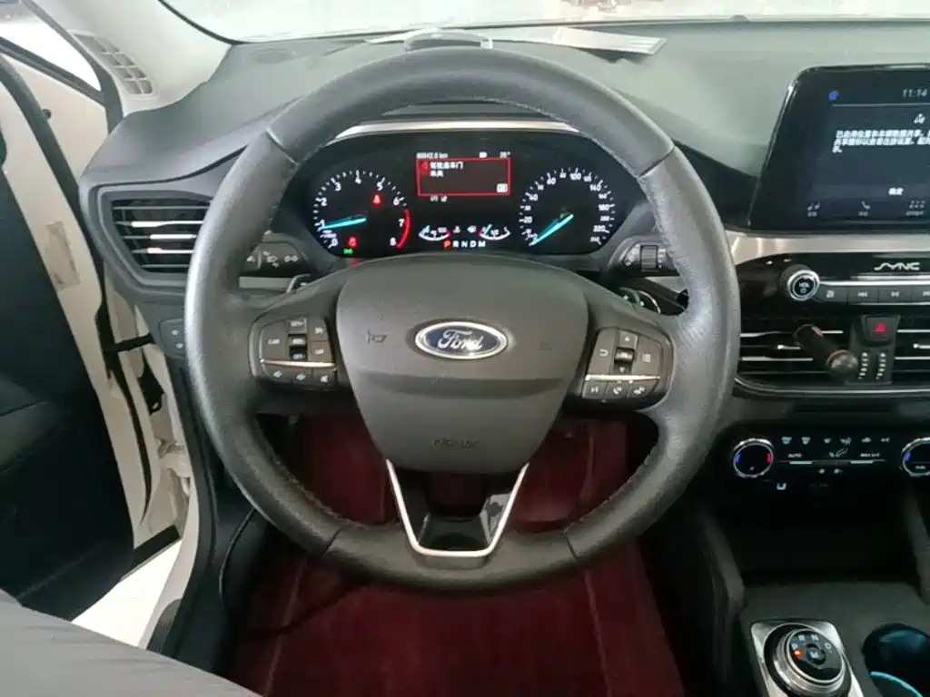 Ford Focus — миниатюра 11
