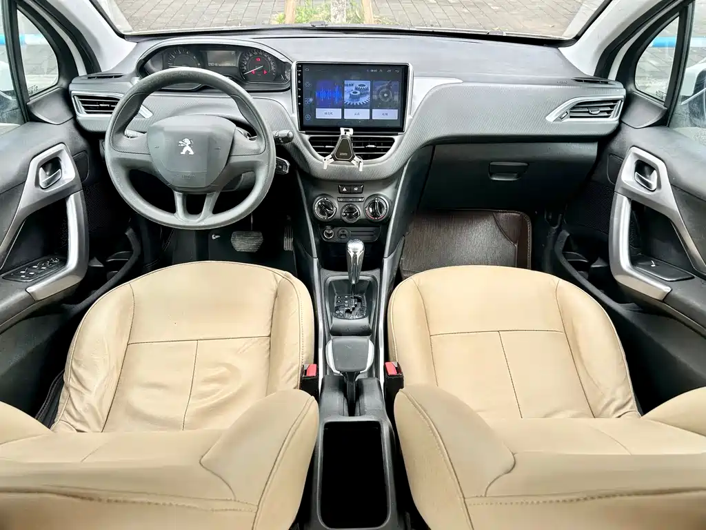 Peugeot 2008 — миниатюра 16