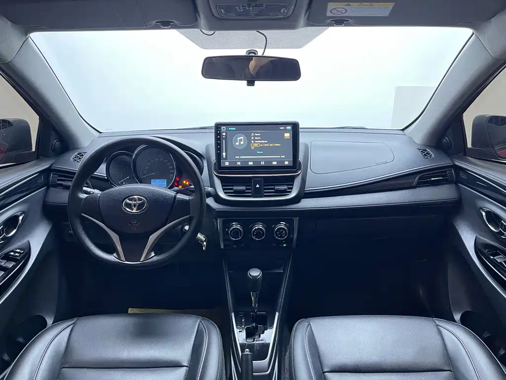 TOYOTA YARIS L ZHIXUAN