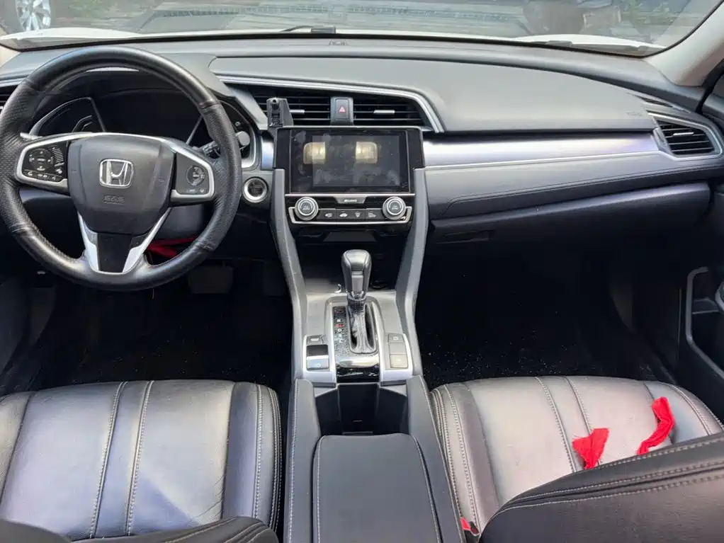 Honda Civic — миниатюра 10