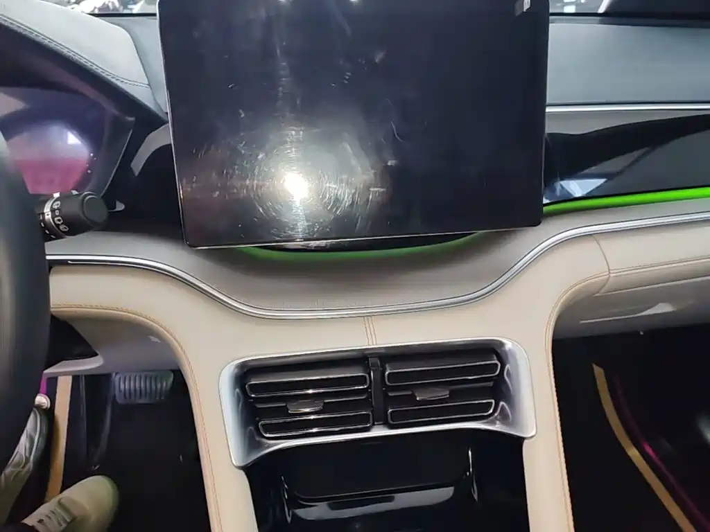 BYD PLUS New Energy — миниатюра 13
