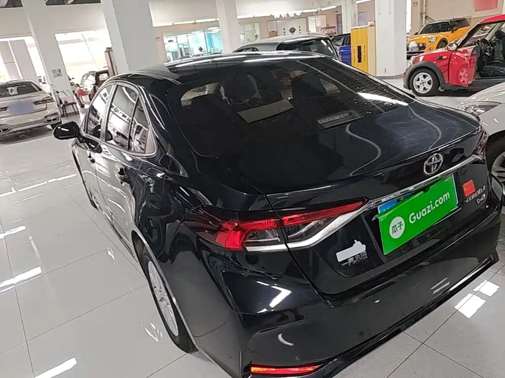 Toyota Corolla — миниатюра 5