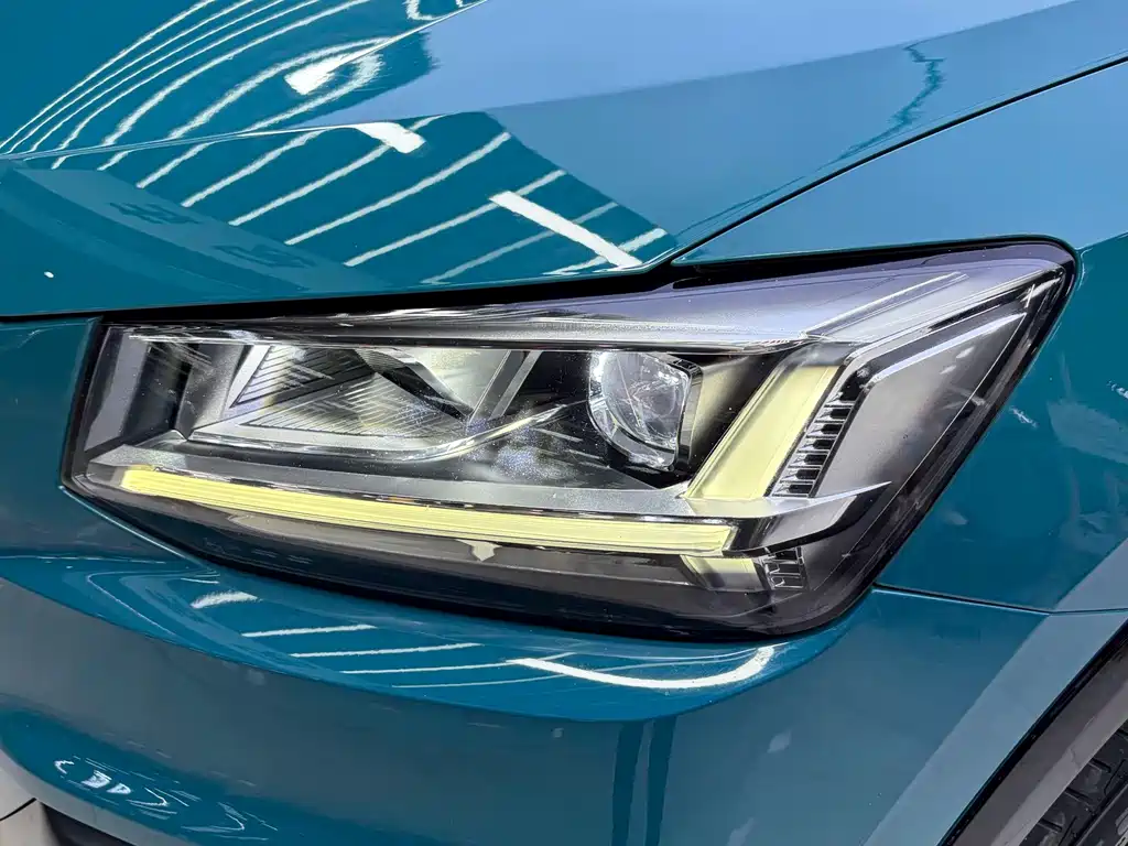 Audi Q2L — миниатюра 13