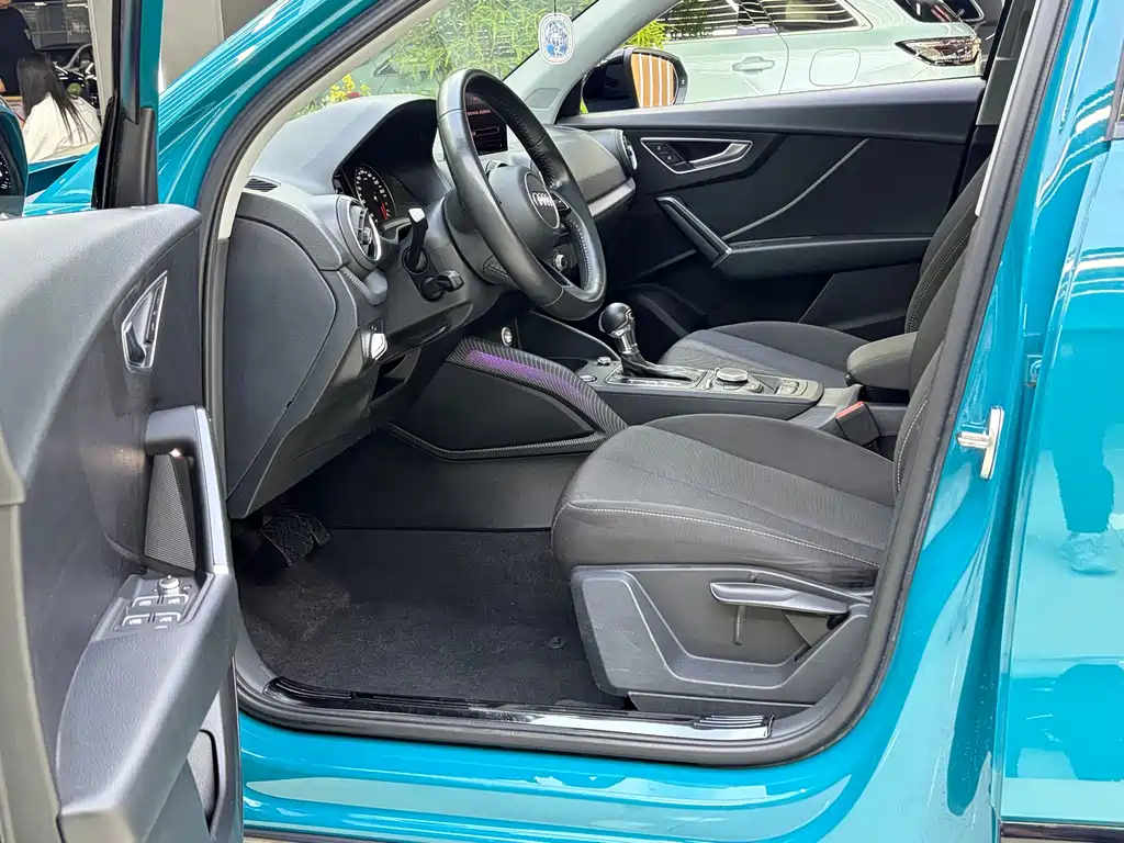Audi Q2L — миниатюра 4