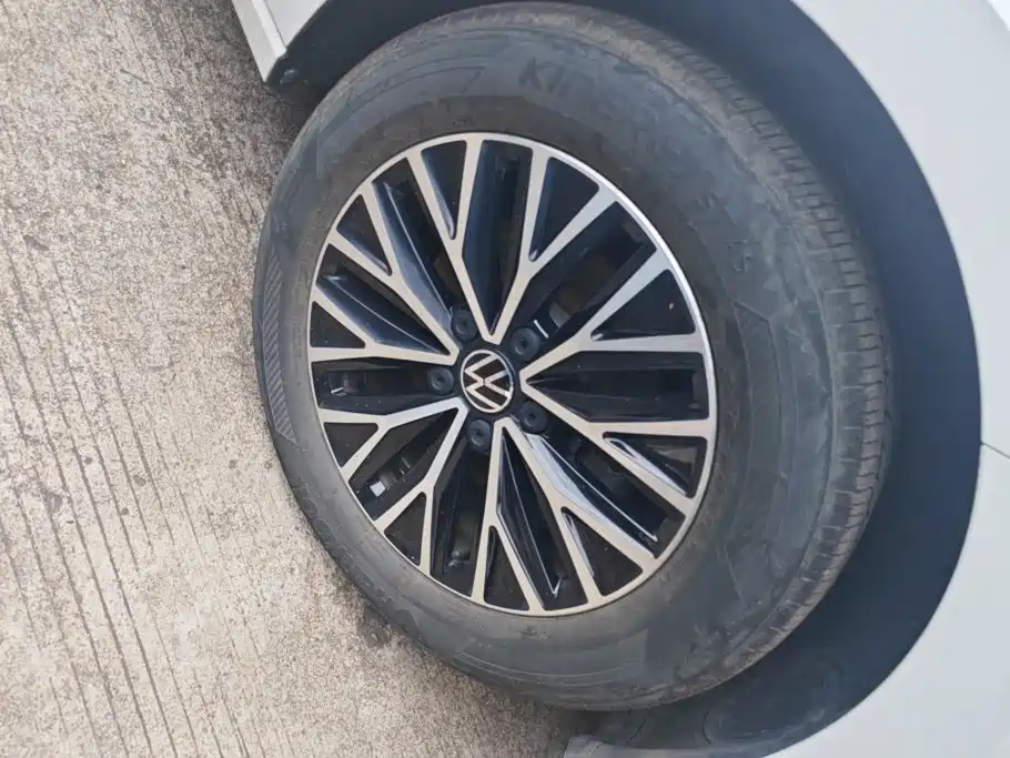 Volkswagen Sagitar — миниатюра 6
