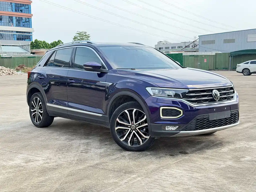 Volkswagen T-Roc — миниатюра 2