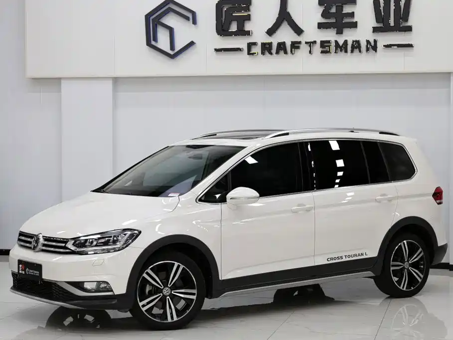 Volkswagen Touran — миниатюра 3