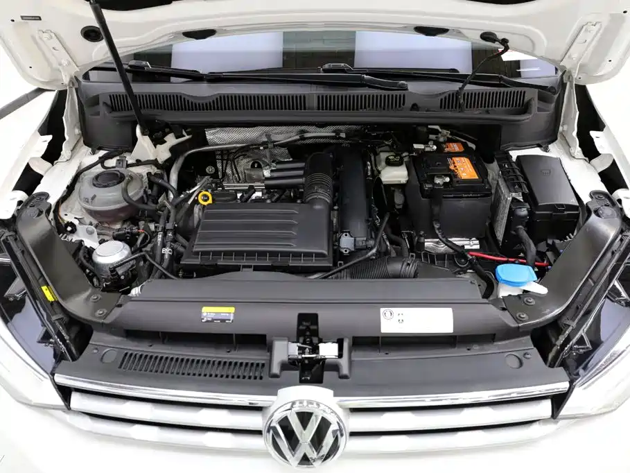 Volkswagen Touran — миниатюра 21