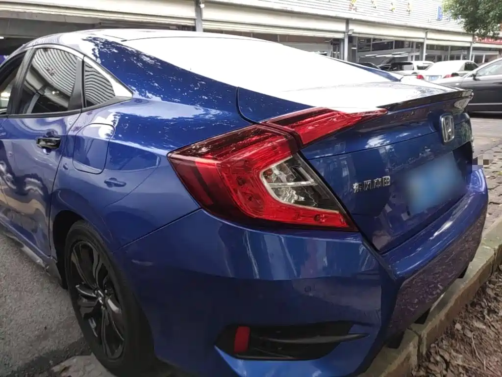 Honda Civic — миниатюра 5