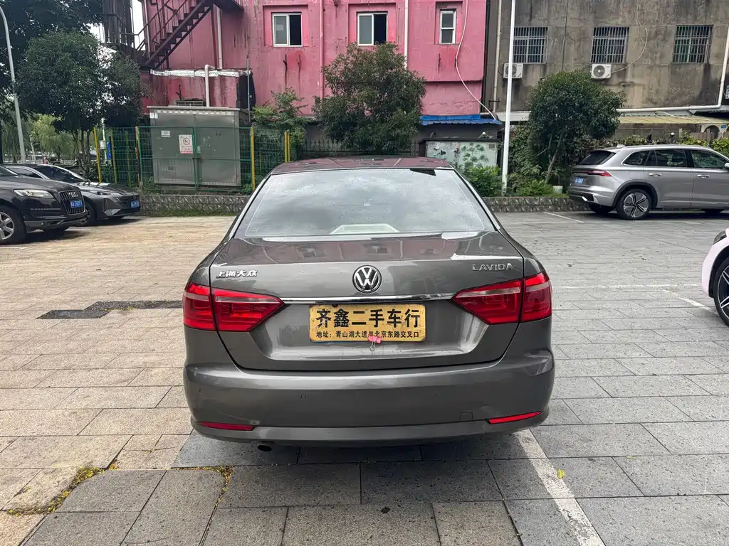 Volkswagen Lavida — миниатюра 4