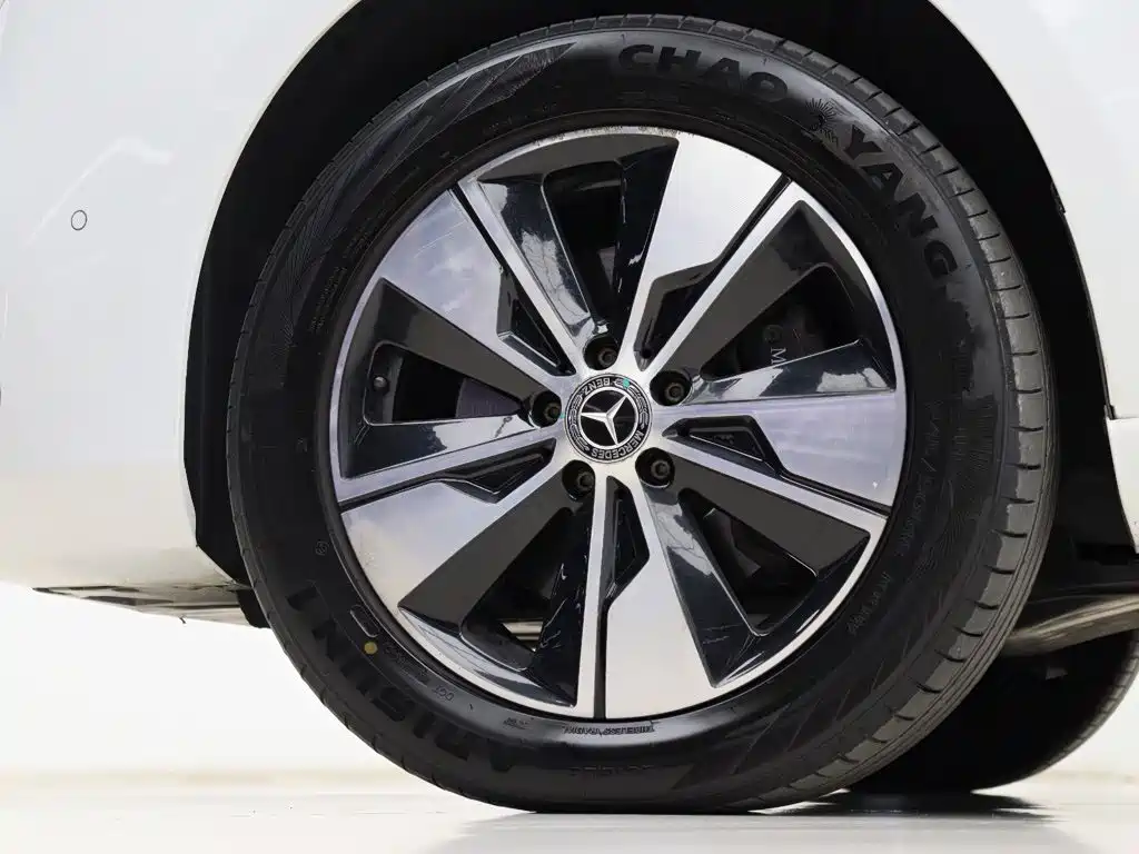Mercedes-Benz V-Class — миниатюра 33