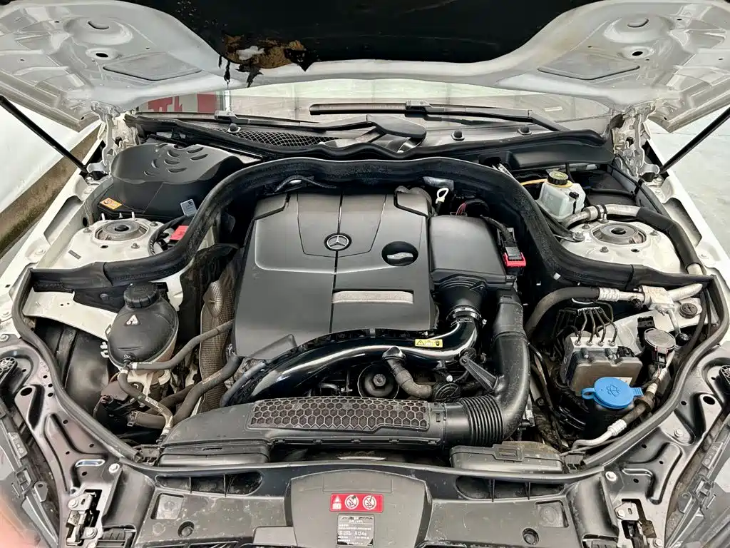 Mercedes-Benz E-Class — миниатюра 18