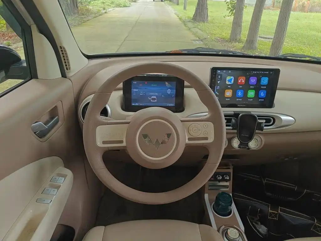 Wuling MINIEV — миниатюра 11
