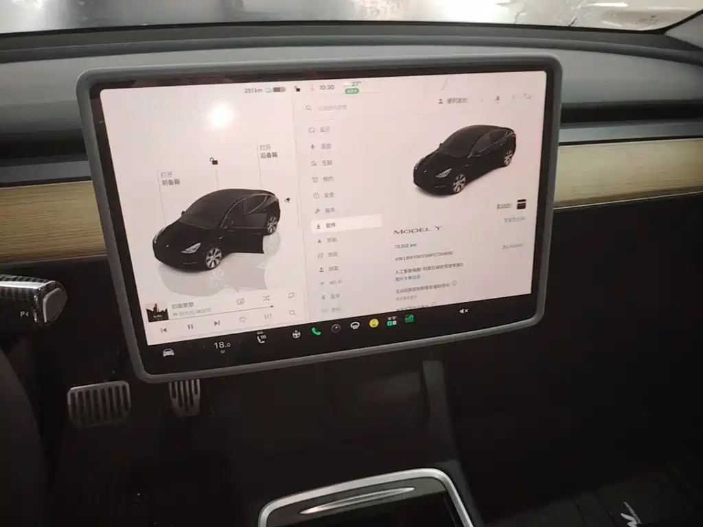 Tesla Model Y — миниатюра 13