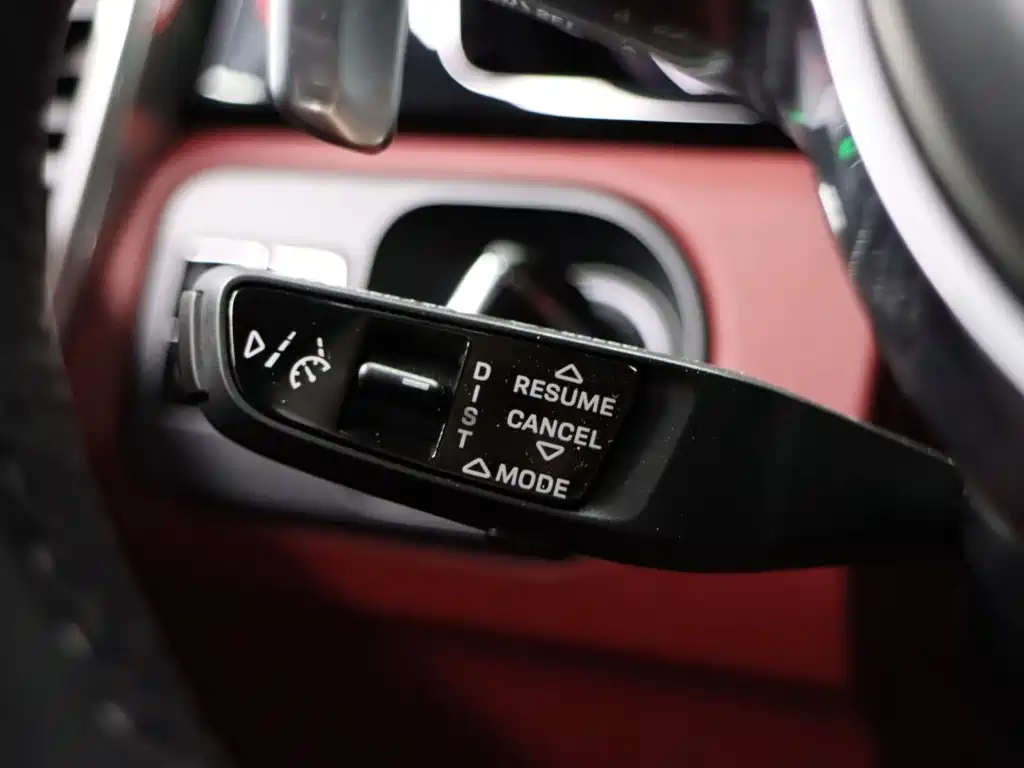 Porsche Cayenne — миниатюра 16