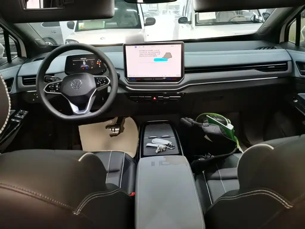 Volkswagen ID.4 X 2025 Smart