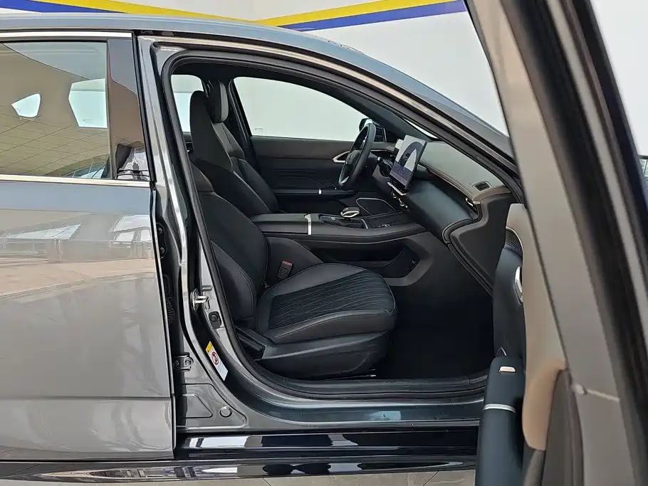 Changan Eado — миниатюра 8