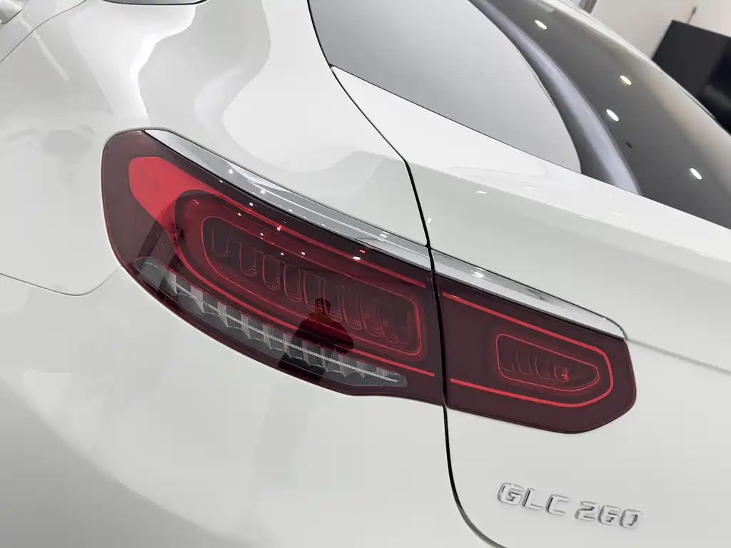 MERCEDES-BENZ GLC COUPE