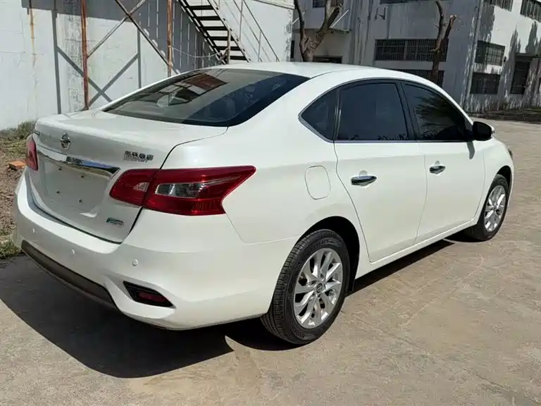 Nissan Sylphy 2016 1.6XL CVT Luxury